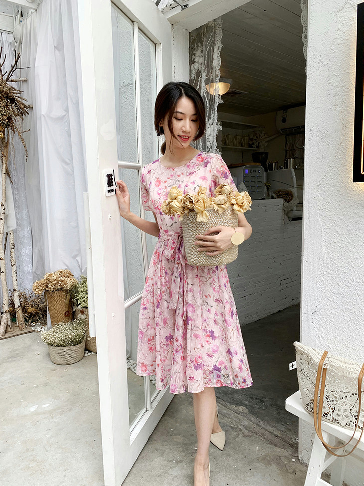洛诗琳2019年夏装新品仙气优雅柔美薄纱连衣裙