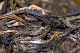 2015年景迈山古树纯料普洱生茶饼（357g）