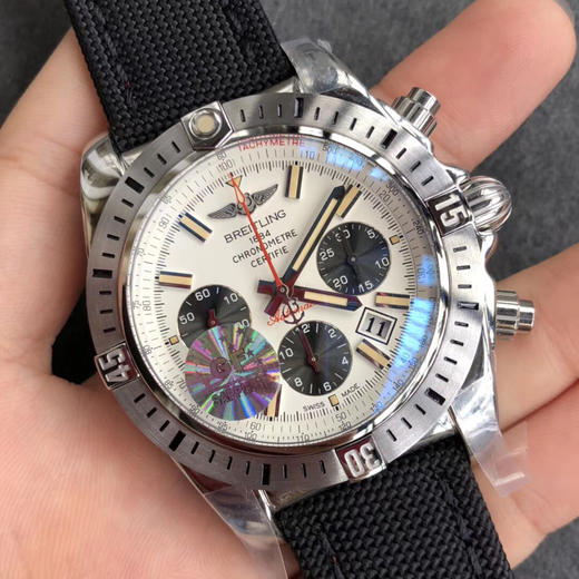 【🐼GF熊猫眼来啦】全新百年灵机械计时王牌飞行员腕表（Chronomat Airborne）以其刚毅不凡、 商品图1