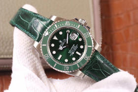 N劳力士V8和V8S版绿水鬼鳄鱼皮潜航者系列116610LV绿鬼，V8S表壳身和表带都采用了和专柜一致的904L钢材