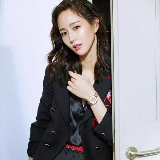 镇店之宝！贵乎稀有阿玛尼满天星女款手表 全国联保！ 商品图5