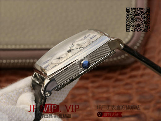 HG宝玑传承系列大日历显示腕表，别致的酒桶形表壳融合复杂功能于一身的5410，表壳外缘饰有钱币纹。 商品图5