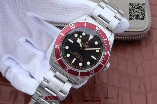 ZF帝舵启承系列m79230r-0001，原装开模，99％还原正品，41毫米直径，2836瑞士机械自动机芯，表壳材质：不锈钢，磨光，磨砂；单向旋转外圈 商品图3