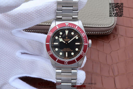 ZF帝舵启承系列m79230r-0001，原装开模，99％还原正品，41毫米直径，2836瑞士机械自动机芯，表壳材质：不锈钢，磨光，磨砂；单向旋转外圈 商品图1