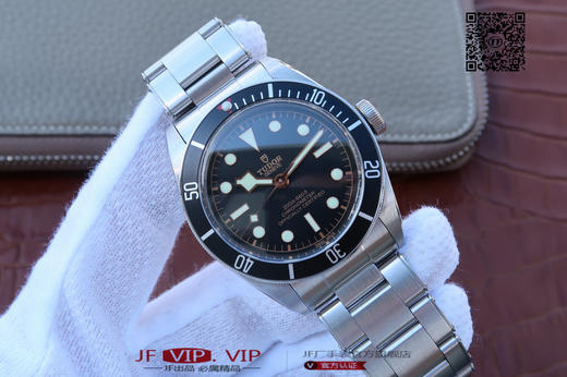 ZF帝舵启承系列m79230n-0002，原装开模，99％还原正品，41毫米直径，2836瑞士机械自动机芯，表壳材质：不锈钢，磨光，磨砂；单向旋转外圈 商品图1