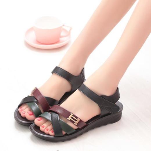 【服饰鞋包】舒适百搭妈妈凉鞋女夏天中老年平跟中年妇女鞋防滑软底老人奶奶鞋 商品图1
