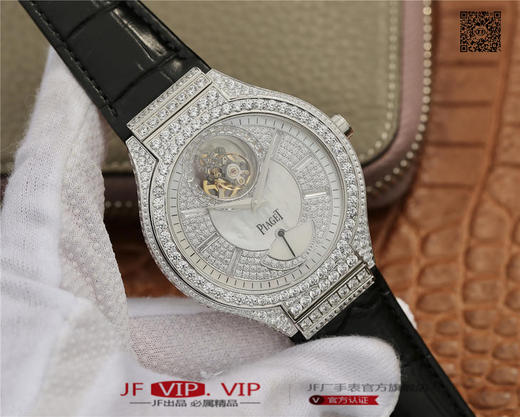 R8伯爵P0L0一G0A38149真飞轮、再一次突破伟大工艺的技术界限，首款研发伯爵摆轮及制作机蕊。 搭配海鸥订制Cal.600P陀飞轮机芯 商品图2