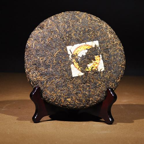 八角亭 云南普洱茶 2017年 宫廷普洱王 熟茶 357克/饼 商品图3