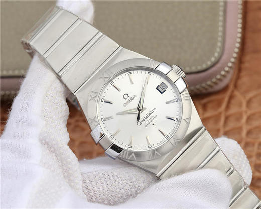 3S欧米茄双鹰星座系列，男款 8500同轴机芯机械 瑞士质量100% 蓝宝石玻璃背透设计，尺寸男38MM。 商品图2