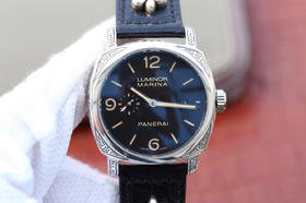 N沛纳海312/pam00312纯银腕表，经典三文治表盘（带有夜光），兰光双卜蓝宝石玻璃，通透性几乎感觉不到玻璃，男士手表