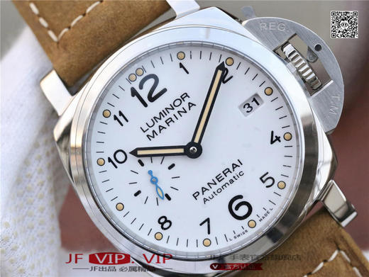 XF沛纳海PAM01523 系列：LUMINOR 1950 P9010自动机械,42毫米直径,中性 蓝宝石镜面，磨砂头层牛皮 振频：28,800每小时振荡 商品图3