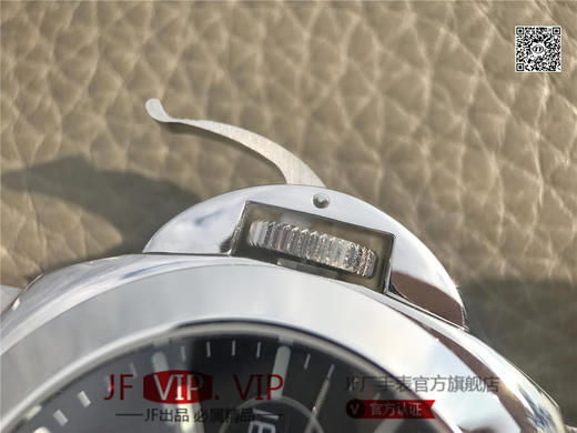 沛纳海027。PAM00027 直径44mm 搭载瑞士2824机芯长动力储存 蓝宝石水晶玻璃 内置日历放大镜 316L拋精钢 商品图9