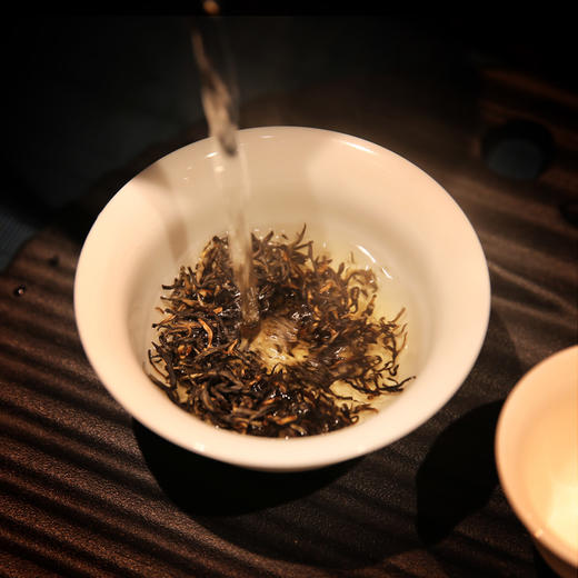 正山堂 百年老枞 正山小种红茶 罐装100g 商品图2