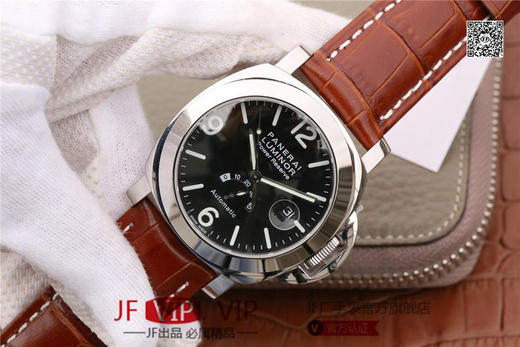 沛纳海027。PAM00027 直径44mm 搭载瑞士2824机芯长动力储存 蓝宝石水晶玻璃 内置日历放大镜 316L拋精钢 商品图2