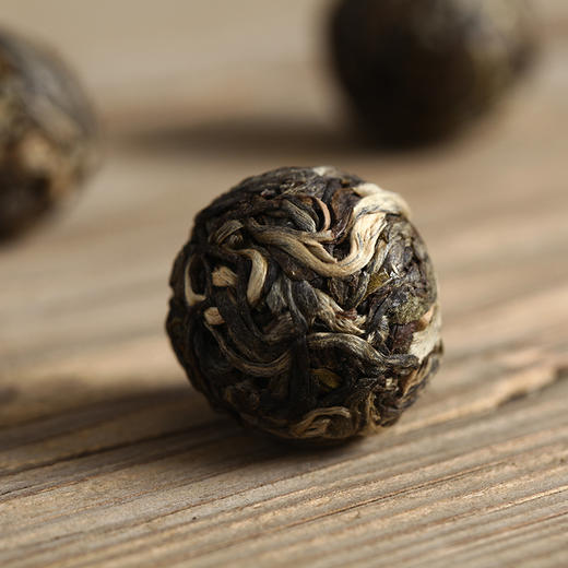 天地间麻黑古树生茶龙珠送礼盒 普洱茶生茶 小沱茶 普洱龙珠生茶 商品图4