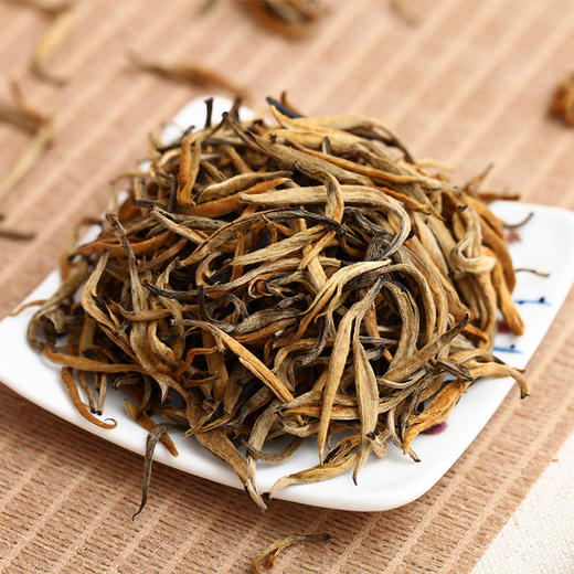 天地间大金芽滇红茶云南滇红红茶茶叶工夫红茶100克装2019头春 商品图3