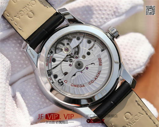 VS欧米茄碟飞经典黑 搭载同轴8500机芯上市！您理想中的经典简约圆领碟飞，大三针！罗马数字！三点日历。 41mm 银色同心圆表盘 商品图8