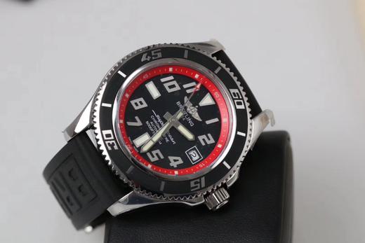 GM百年灵SUPEROCEAN42超级海洋42腕表系列海洋42腕表（Superocean42）将绚丽色彩大胆运用在分钟刻度斜角内圈, 商品图2