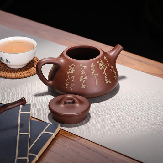 【石瓢】 作者：冯娟（制壶）王龙（泥绘）     泥料：紫泥    容量：230cc 商品图3
