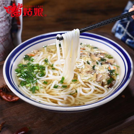 苗姑娘 香菇牛肉鲜味速食米粉 245g*3袋 商品图1