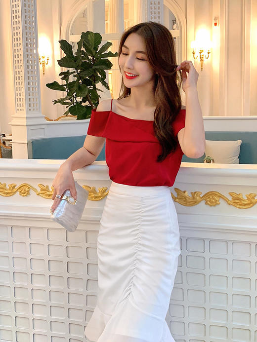张心子露肩上衣女2019夏装新款潮性感名媛酒红色遮肚子雪纺衫洋气061631 商品图3