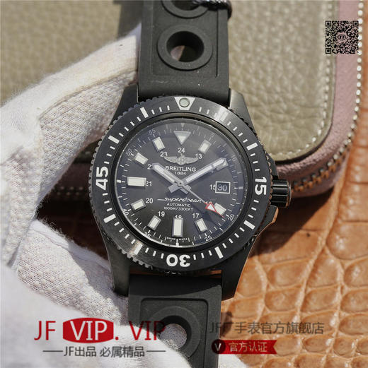 百年灵超级海洋，火热呈现。劲酷的钛合金外壳搭配烟煤色Military军用表带，尽显品牌的阳刚魅力，又带来轻盈舒适的便捷体验 商品图0