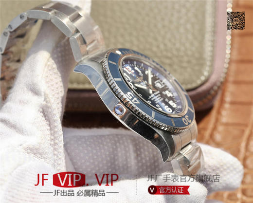 百年灵超级海洋，火热呈现。劲酷的钛合金外壳，尽显品牌的阳刚魅力，男士腕表，精钢表带，自动机械机芯，密底。 商品图5