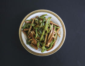 青椒干子肉丝