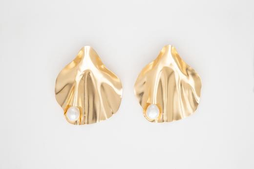 Big shell earpieces w/pearl 商品图0