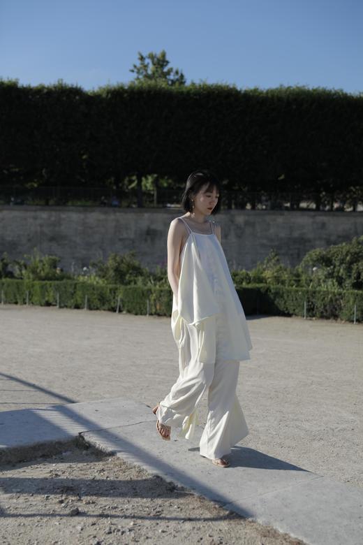 缎面吊带缠绕式上衣 商品图4