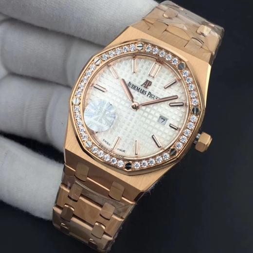 JF爱彼67650，行业唯一买正品开模，厚度与结构和原版一样 釆用原版同类ETA石英金色机芯，ETA石英机芯是12点快跳日历 商品图3