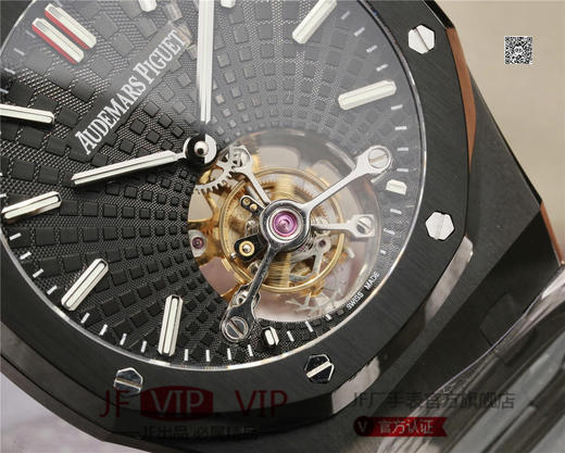 R8爱彼黑武士陀飞轮。型号：26522CE.00.1225CE.01探索全新途径，心灵与眼眸共同领略的同时用心打造不一样传奇。 商品图5