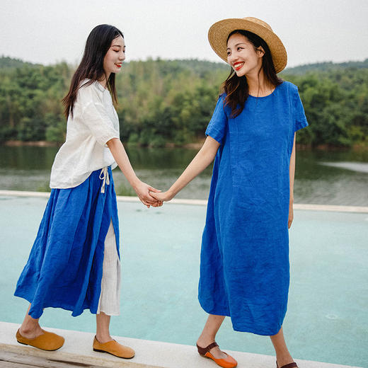 绽放D610朵/穆兰/2019夏新款圆领蓝色纯亚麻宽松中长款连衣裙 商品图0
