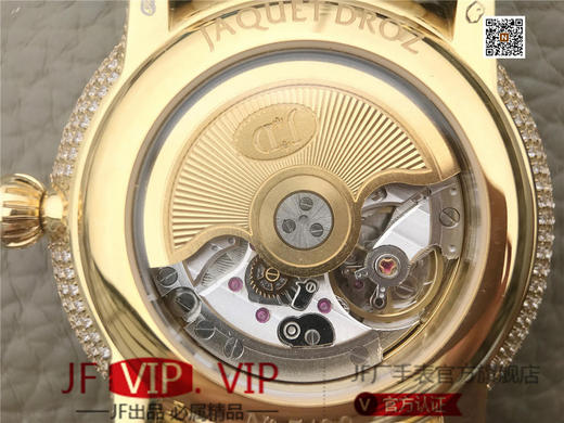 N雅克德罗大秒针系列亅亅J014013226腕表! 烧钢蓝指针 镀18k黄金镶钻！ 贝壳表盘搭配白色钻石 42毫米直径,男士 表壳厚度： 12毫米 商品图13