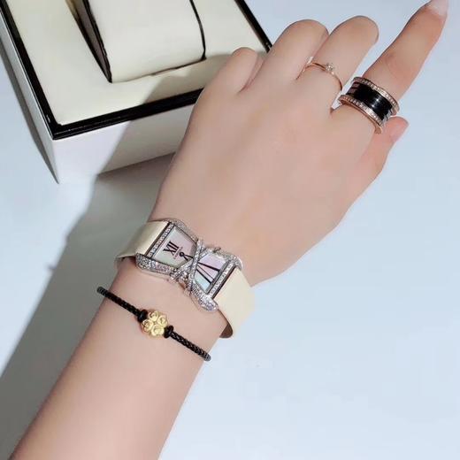 V6卡地亚CARTIER LIBRE系列小蛮腰WJ306014腕表，A在此弧度与圆形的设计是焦点，是极为珍贵华丽的手表系列，尺寸:38.7x26m 商品图7