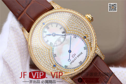 N雅克德罗大秒针系列亅亅J014013226腕表! 烧钢蓝指针 镀18k黄金镶钻！ 贝壳表盘搭配白色钻石 42毫米直径,男士 表壳厚度： 12毫米 商品图3