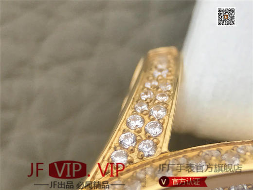 N雅克德罗大秒针系列亅亅J014013226腕表! 烧钢蓝指针 镀18k黄金镶钻！ 贝壳表盘搭配白色钻石 42毫米直径,男士 表壳厚度： 12毫米 商品图11