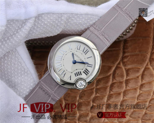 卡地亚BALLON BLANC DE CARTIER系列腕表。这款女士珠宝腕表的最大亮点在于表壳4时位置点缀一颗光华璀璨的钻石 商品图2