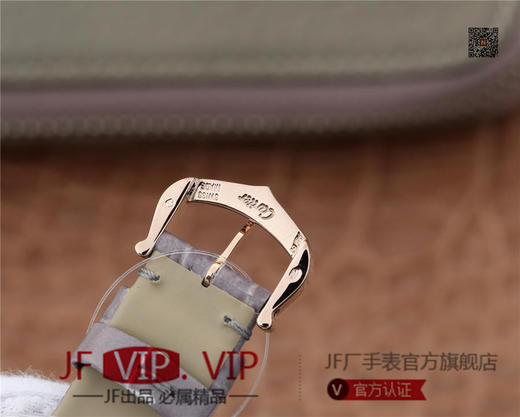 卡地亚BALLON BLANC DE CARTIER系列腕表。这款女士珠宝腕表的最大亮点在于表壳4时位置点缀一颗光华璀璨的钻石 商品图8