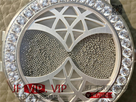 N伯爵ALTIPLANO系列 G0A34175腕表，和原装一样的沙漏自动翻盖，进口石英机芯，43mm直径，蓝宝石镜面，原装表扣，真皮表带，人工蓝宝石，做工精细 商品图6