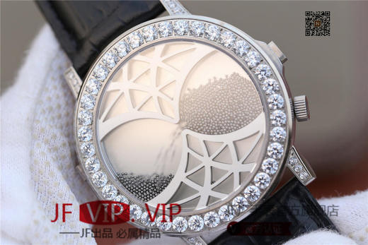 N伯爵ALTIPLANO系列 G0A34175腕表，和原装一样的沙漏自动翻盖，进口石英机芯，43mm直径，蓝宝石镜面，原装表扣，真皮表带，人工蓝宝石，做工精细 商品图3