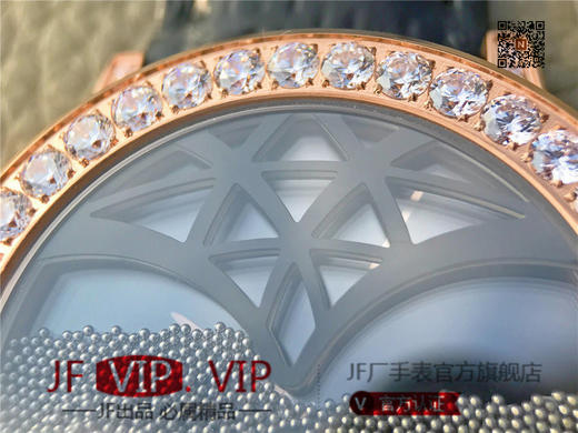 N伯爵ALTIPLANO系列 G0A34175腕表，和原装一样的沙漏自动翻盖，进口石英机芯，43mm直径，蓝宝石镜面，原装表扣，真皮表带，人工蓝宝石 商品图4