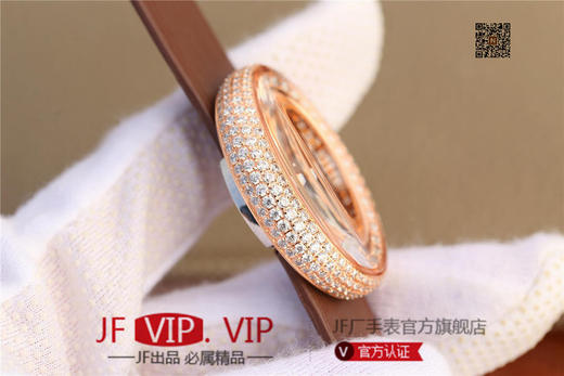 KG伯爵LIMELIGHT系列G0A35096腕表（AISI316L精钢表壳搭配，意大利进口头层沙丁布带，表圈镶嵌天然锆石 商品图4