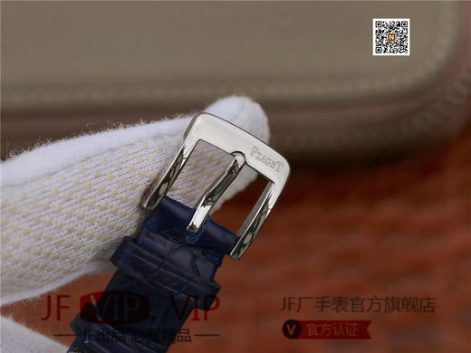 伯爵Possession女士腕表，此款腕表的圆形表圈也可以随着指尖完成360°优雅的旋转，中央的钻石随势划出一道优美的弧线，仿若在腕上跳一曲唯美的华尔兹 商品图7