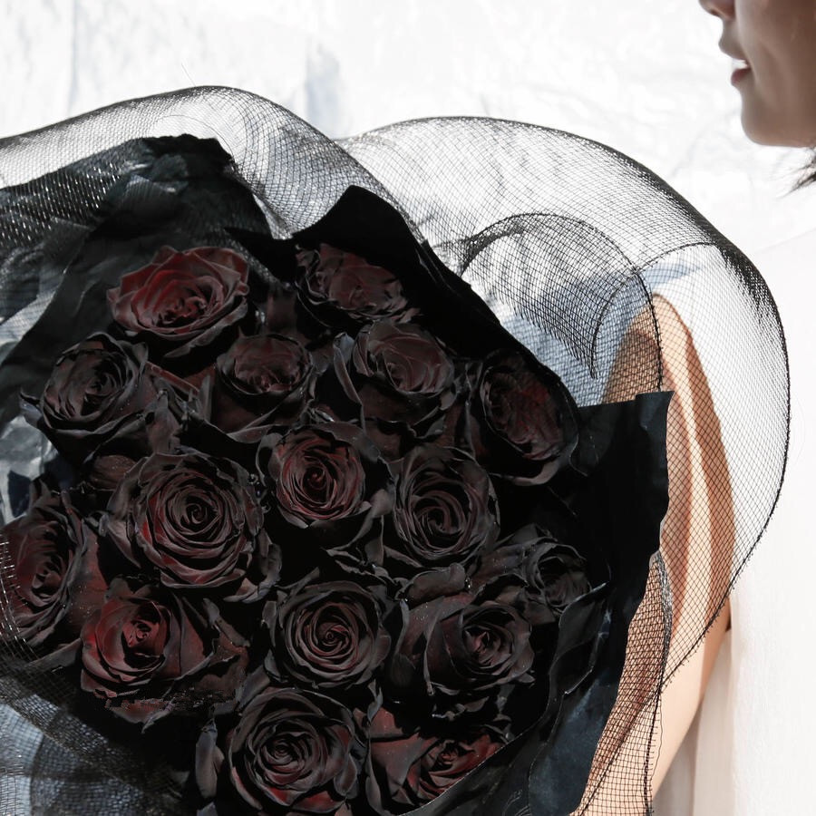 【小黑裙coco chanel】进口厄瓜多尔黑玫瑰花束