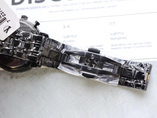 原单渠道货 ARMANI/   阿玛尼Ar1934
表壳：316L精钢
表镜：矿物质强化玻璃
表带：316L精钢
表扣：双按扣 商品图7