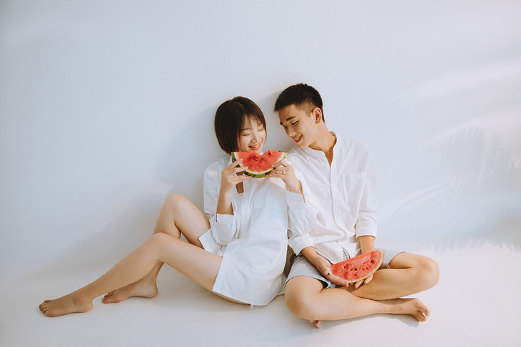 【情侣写真】 夏日 吃西瓜 小清新 - 拍照商店