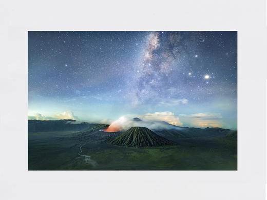 谢松汕《布罗莫火山星空》 商品图1