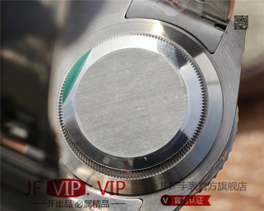 NAIL劳力士水鬼。男士腕表，精钢表带，自动机械机芯，密底。十大特色：1陶瓷圈：绿色陶瓷圈达到正品99% 的翠绿，黑水鬼达到100%无色差。 商品图2