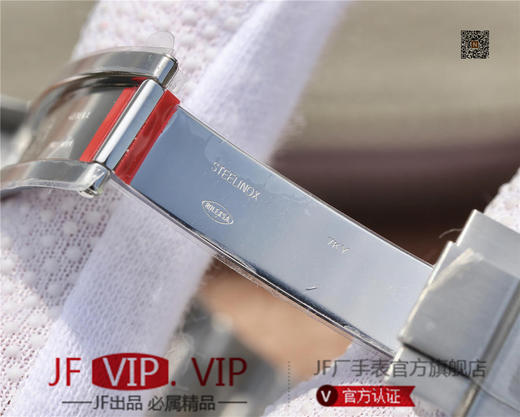 NAIL劳力士水鬼。男士腕表，精钢表带，自动机械机芯，密底。十大特色：1陶瓷圈：绿色陶瓷圈达到正品99% 的翠绿，黑水鬼达到100%无色差。 商品图5